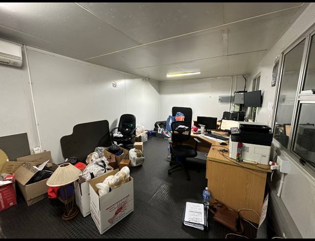747M² WAREHOUSE TO LET IN PAARDEN EILAND